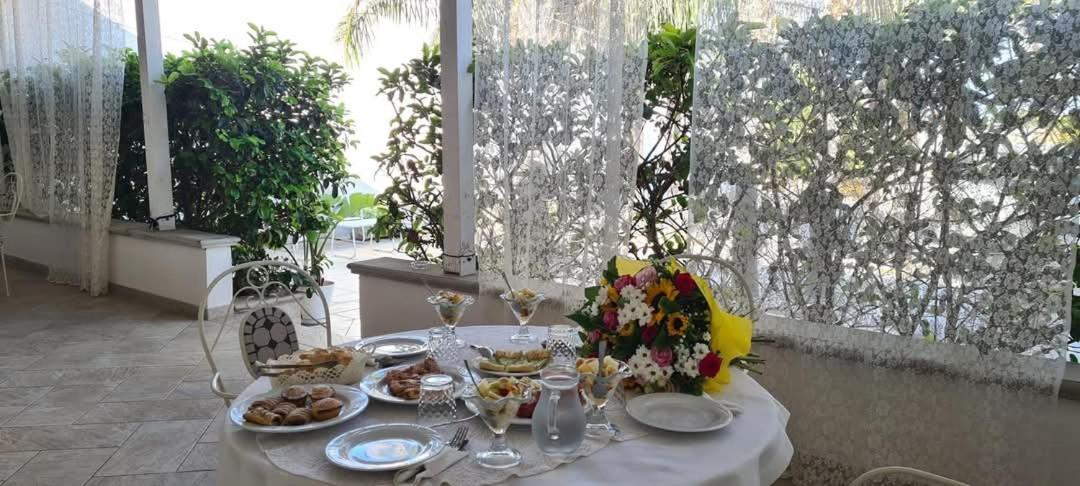 Casa Poesia Bed & Breakfast Torre San Giovanni Ugento Luaran gambar