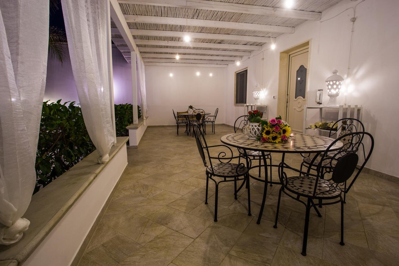 Casa Poesia Bed & Breakfast Torre San Giovanni Ugento Luaran gambar